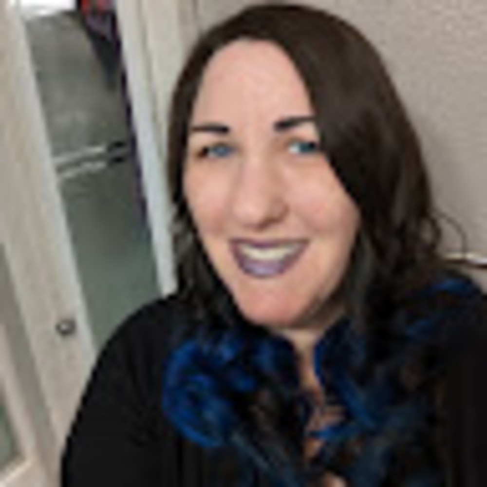 Meet your Posher, Courtney